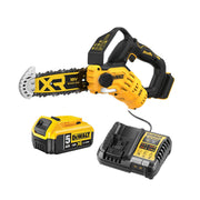 Akku-Astsäge 18V DEWALT DCMPS520P1-QW Brushless mit einem 5,0-Ah-Akku