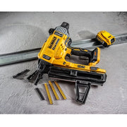 Beton- und Stahlnagler 18V DEWALT DCN890P1-QW Brushless mit einem Koffer und einem Akku 5,0 Ah18V 5Ah Li-Ion